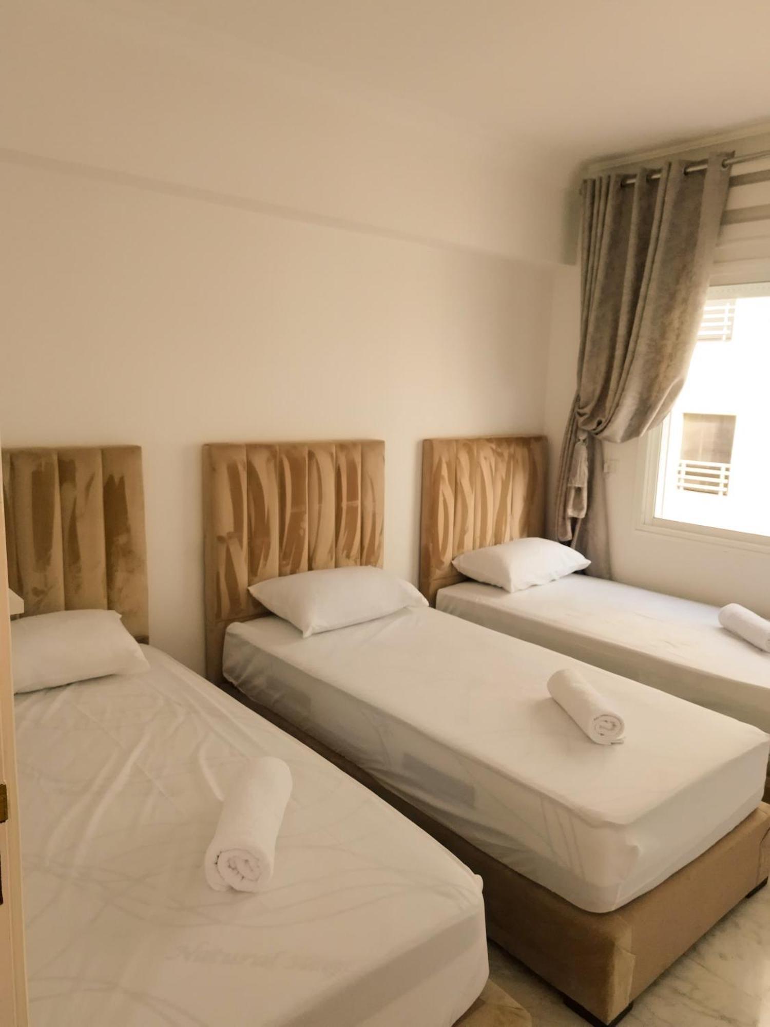 Incroyable Appartement A Playa Enface Cafe Sky 17 Tanger Eksteriør billede